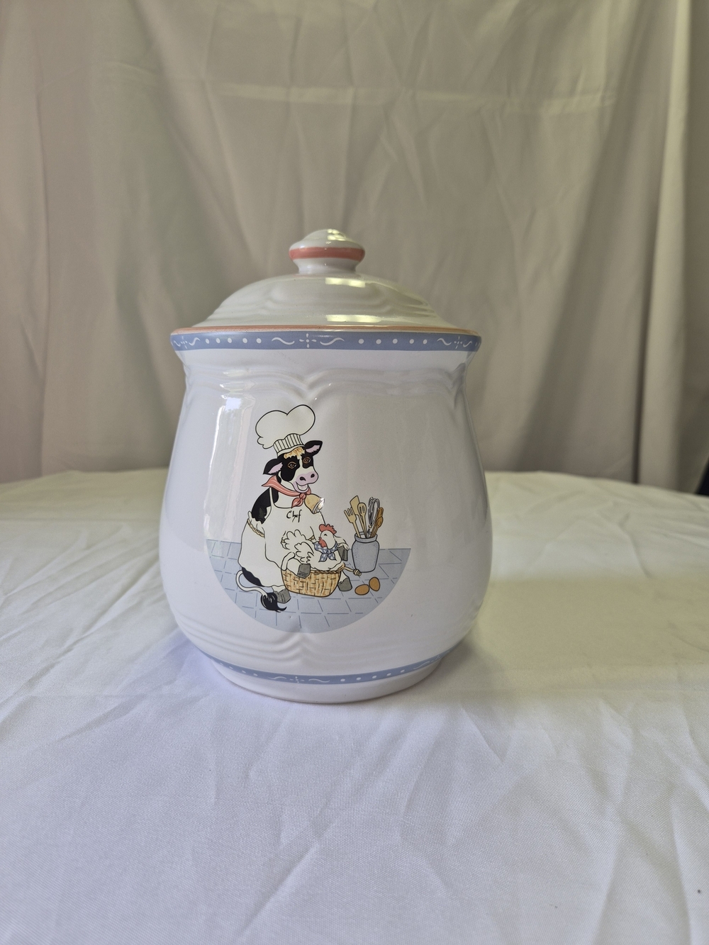 Vintage Ceramic Cow Chef Cookie Jar - Large Piece